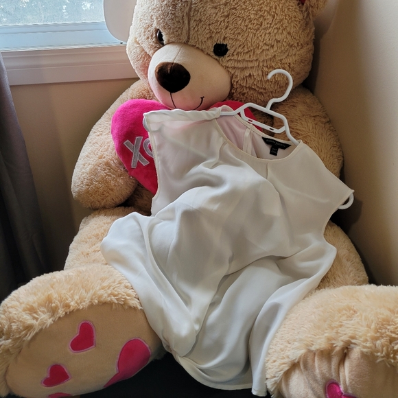 X-Small White Blouse from Banana Republic - Picture 3 of 6